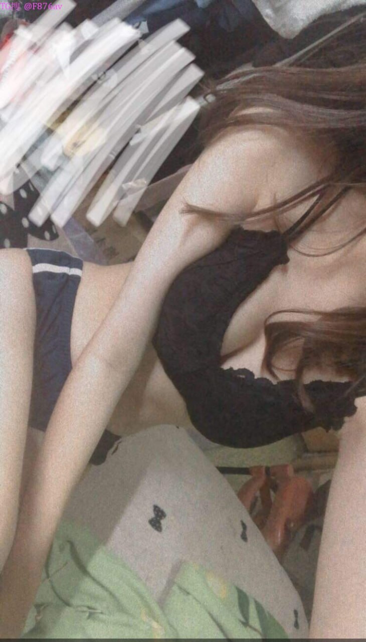 phim sex chi dut 1cm