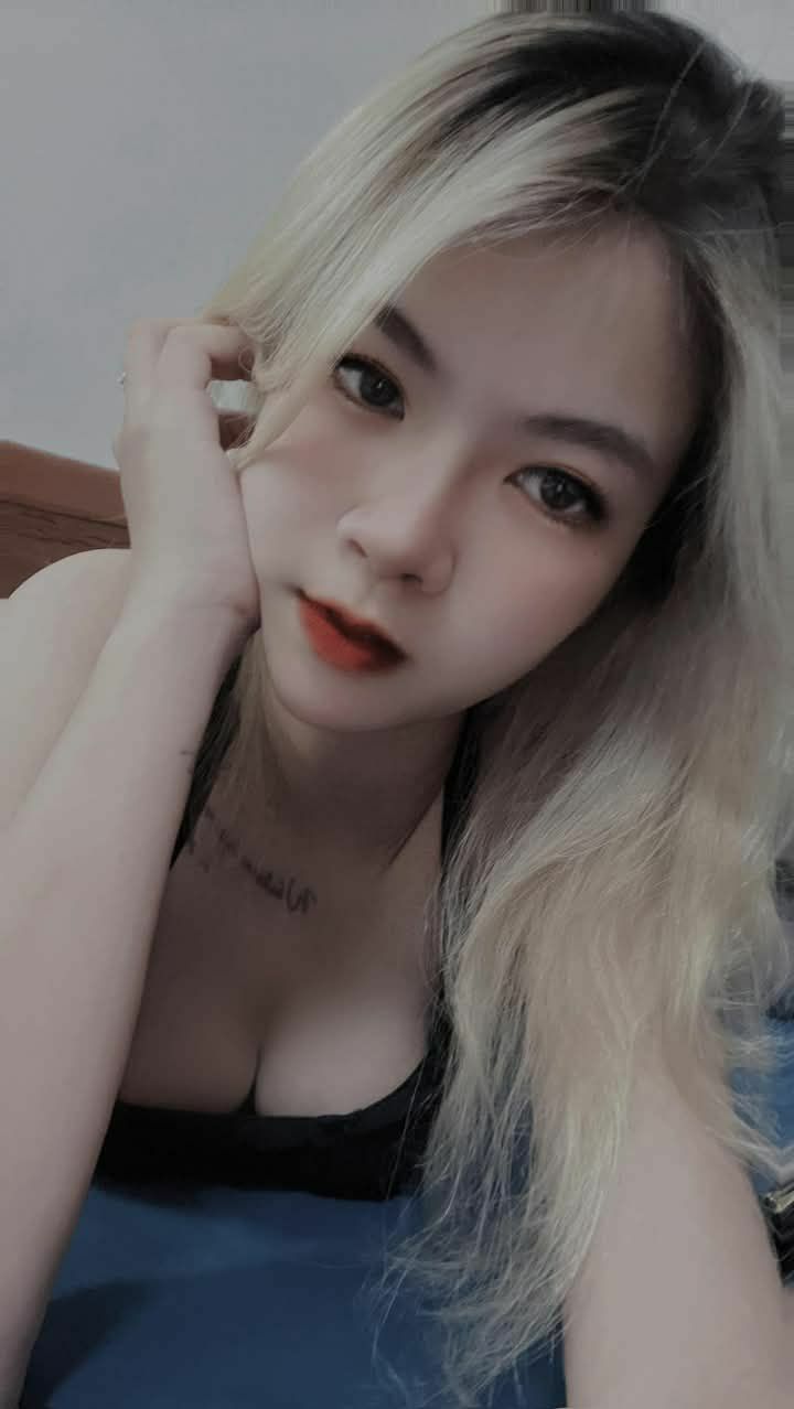 Chồng đi gái vợ buồn gọi tâm sự với thằng bạn